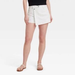 Women's White Asymmetrical Shorts universal thread plus size 24 new with tags